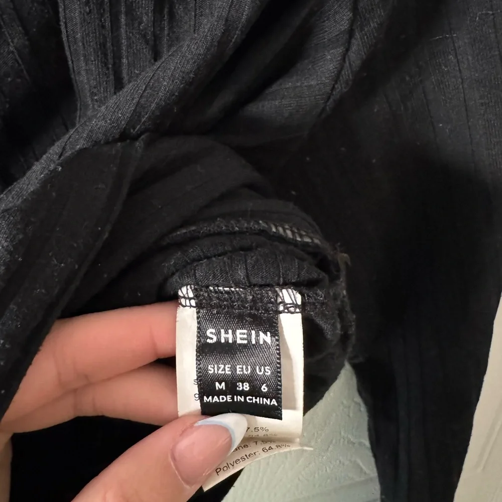 SHEIN Ribbed Wrap - Picture 2 of 4